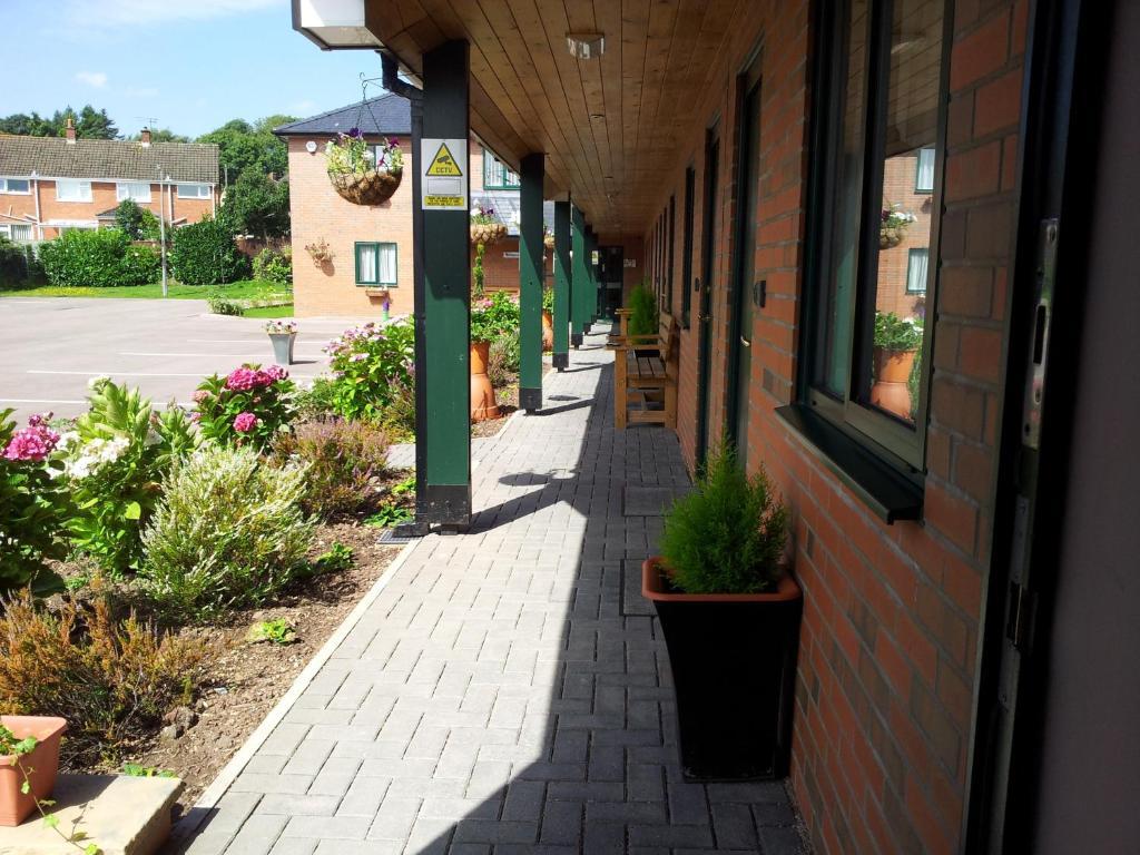 Deangate Motel Lydney Exterior foto